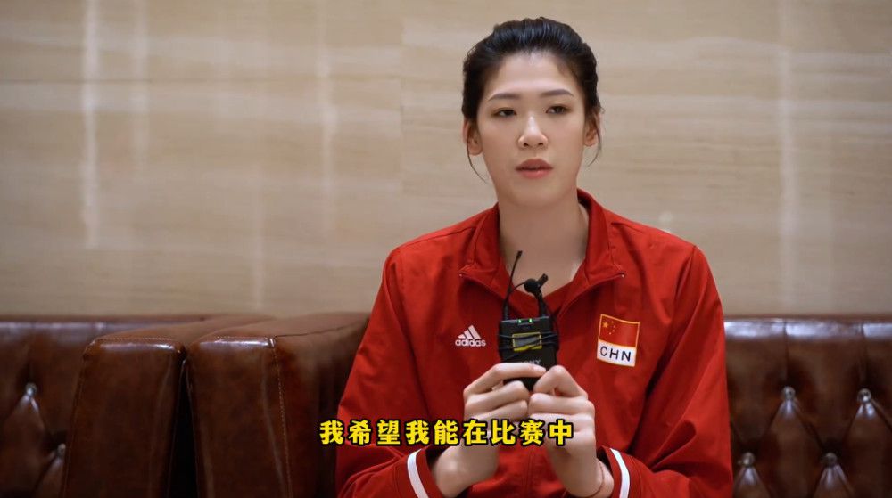 伊朗新电影和中国新生代纪实风格影片无一例外都贯彻了实景拍摄，正因为如此，我们才能在《何处是我朋友的家》、《水缸》、《继父》中看到伊朗贫瘠的乡村;在《苹果》、《小鞋子》、《白气球》等片中看到伊朗城市平民社会的街景;在《黑板》、《醉马时刻》、《乌龟也会飞》、《坎大哈》中看到战争的伤痕。
